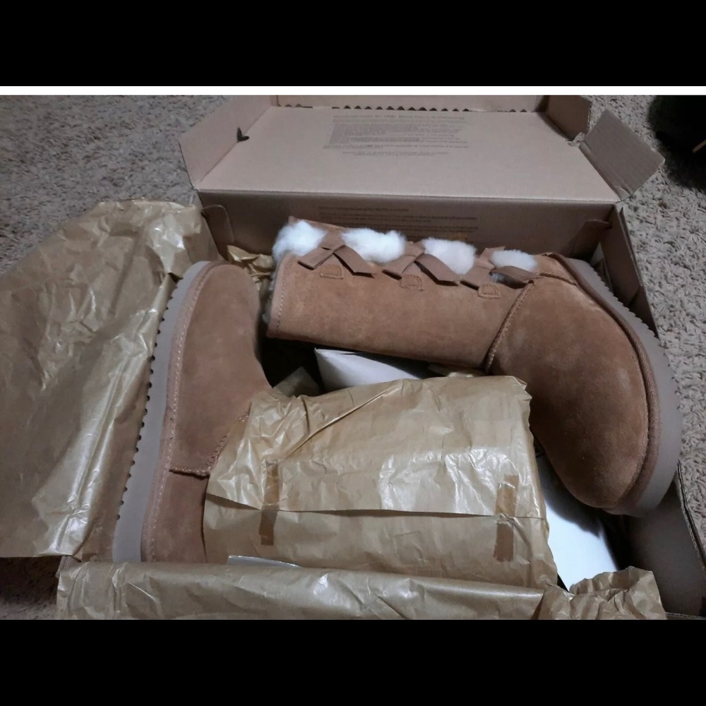 Ugg Victoria Tall Women Boots SZ 7